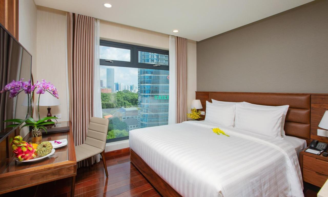 Orchids Saigon Отель