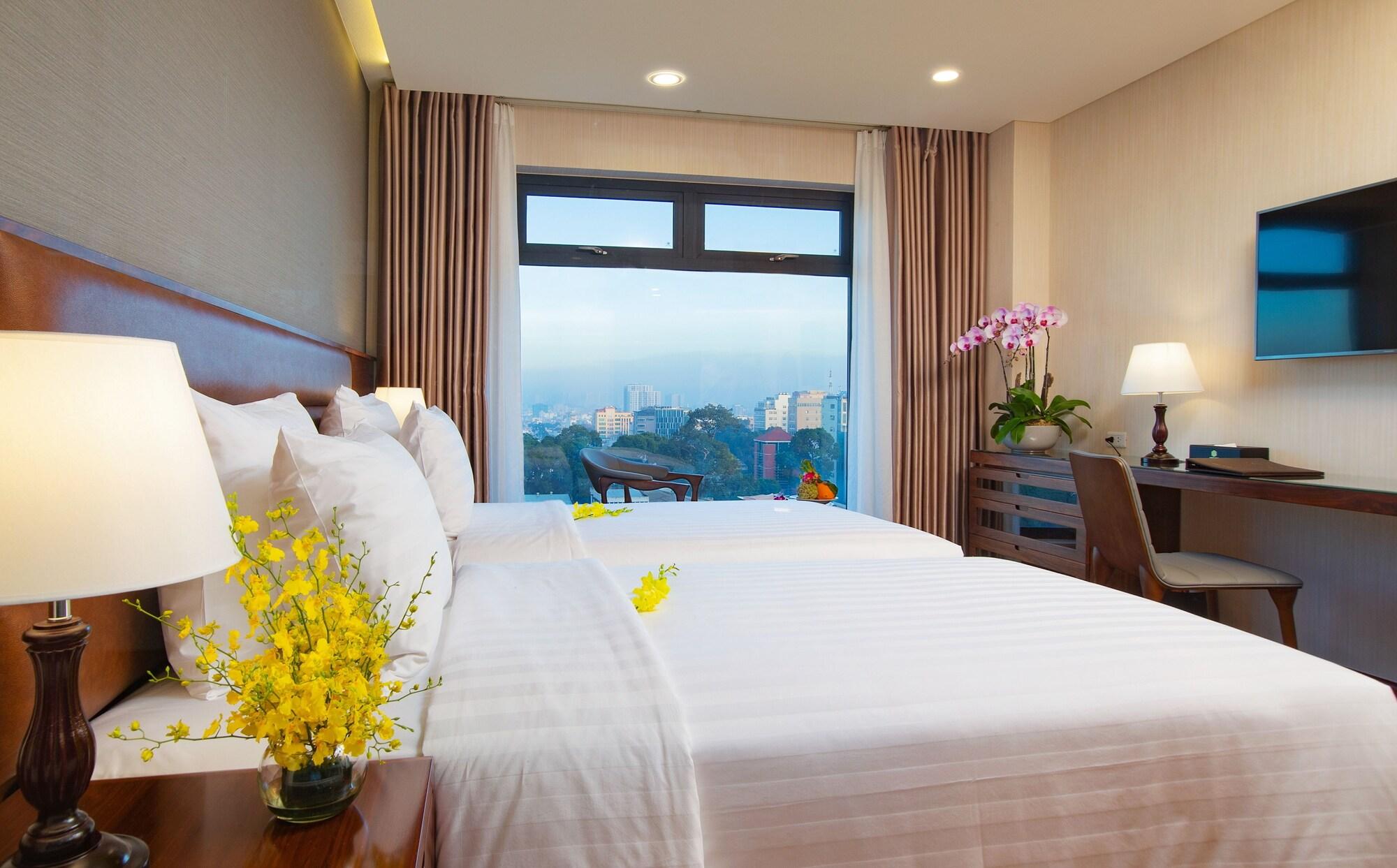 Orchids Saigon Отель Хошимин
