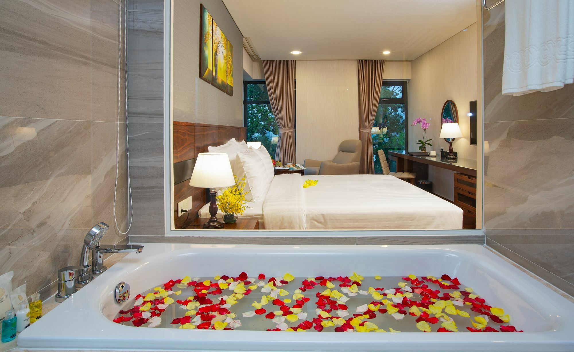 Orchids Saigon 4* Хошимин